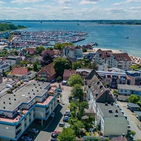 Probsteier Platz Kuestensegler لابو